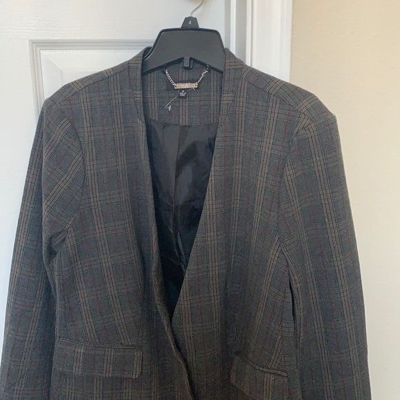 Blazer - Picture 1 of 3